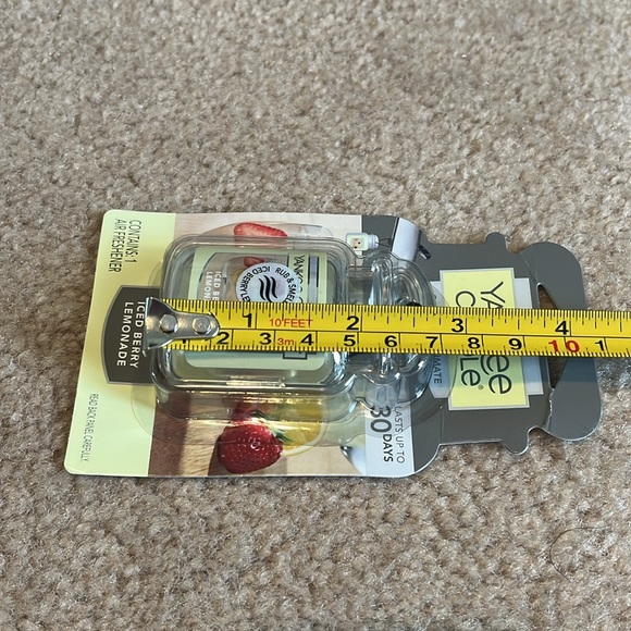 Set of Four (4) Yankee Candle Iced Berry Lemonade Car Jar Air Fresheners - Picture 9 of 10